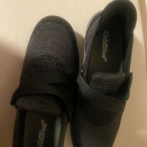 Orthofeet Women's Black Athletic Shoes